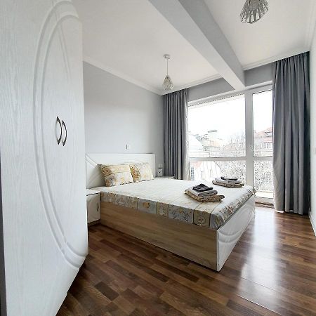 Ferienwohnung Апартамент High Style Burgas City Exterior foto