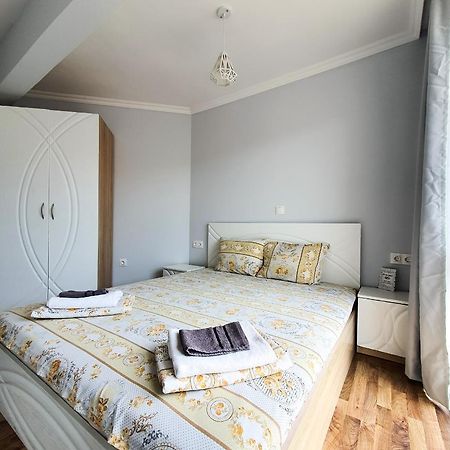 Ferienwohnung Апартамент High Style Burgas City Exterior foto