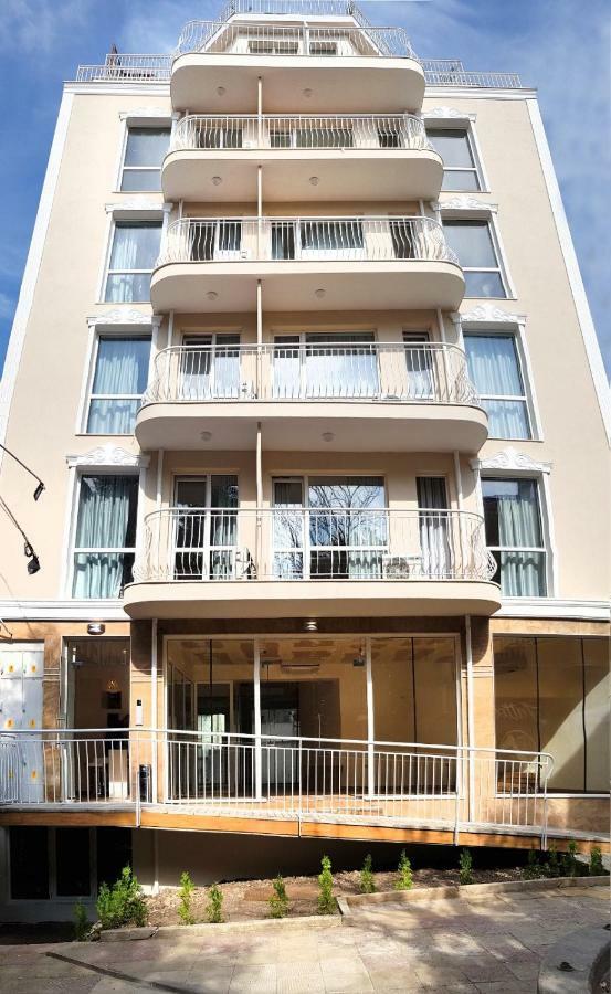 Ferienwohnung Апартамент High Style Burgas City Exterior foto